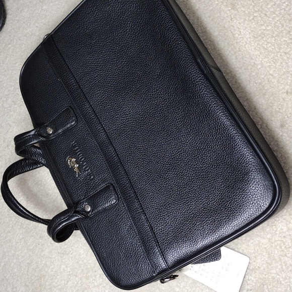 Crocodile brand unisex black pebbled leather bag. NWT.